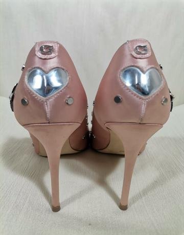 GUESS Powder Pink Silky Heels – Size SA7 / US8 / EU39