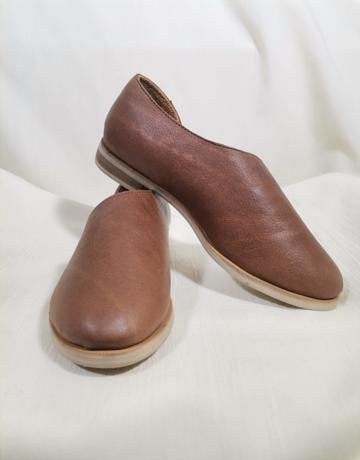 CEPATTI Brown Leather Flats – Size 4