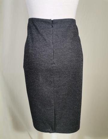 TRENERY Pinstripe Knitted Pencil Skirt – Size XL