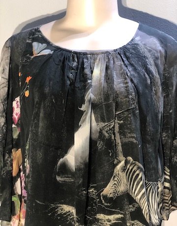 Ted Baker BLACK Chiffon Top – Size 3 (will fit UK 34)