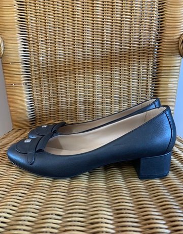 Longchamp Black Pumps- Size 39/6