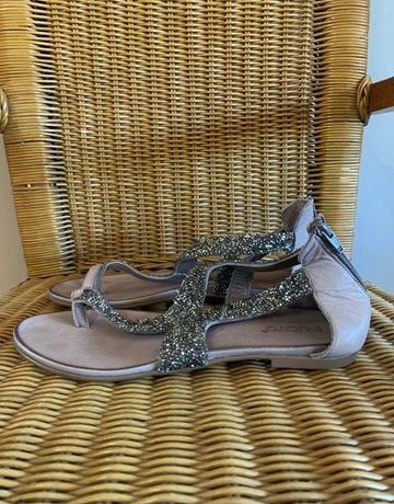 INUOVO Silver Sequin Sandals- Size 40