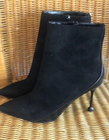 Charles and Keith BLACK Suede Boot – Size UK 6