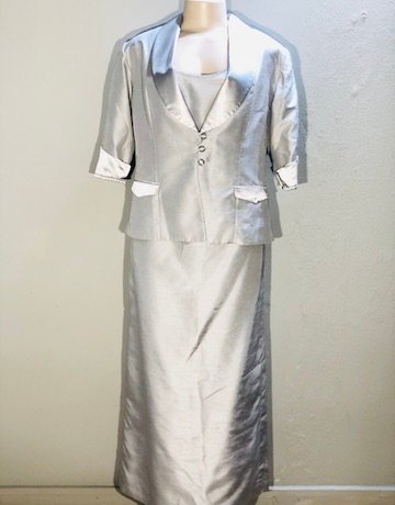 Silver 3 Piece Suit - Size 36