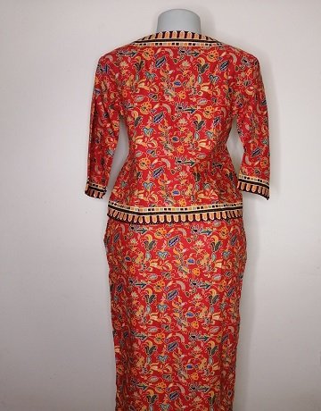 Singapore Exclusive Collection Batik Skirt & Top – Size X-Small