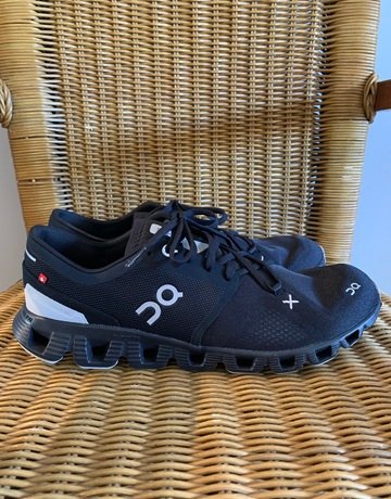 ON Cloudtec Black Trainers- Size US10.5/UK8.5