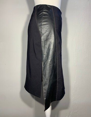 Maggie Hit Black Skirt- Size Large