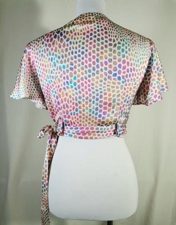 FLUIDITY Crop Wrap Top – Size L/36/12