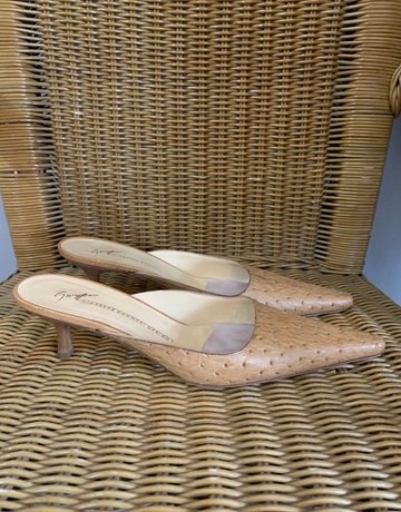 Giuseppe Zanotti Beige Kitten Heels- Size EU38/UK5