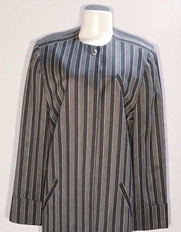 Vintage Bond Taylor Viscose Blend Suit – Size UK 12 (more a UK 34)