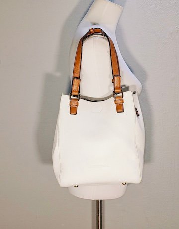 Louenhide WHITE Shoulder Bag