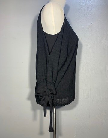 Witchery Black Cut Out Shoulder Top- Size Extra Small