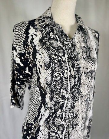 LILA ROSE Black and White Snake Print Dress Size M