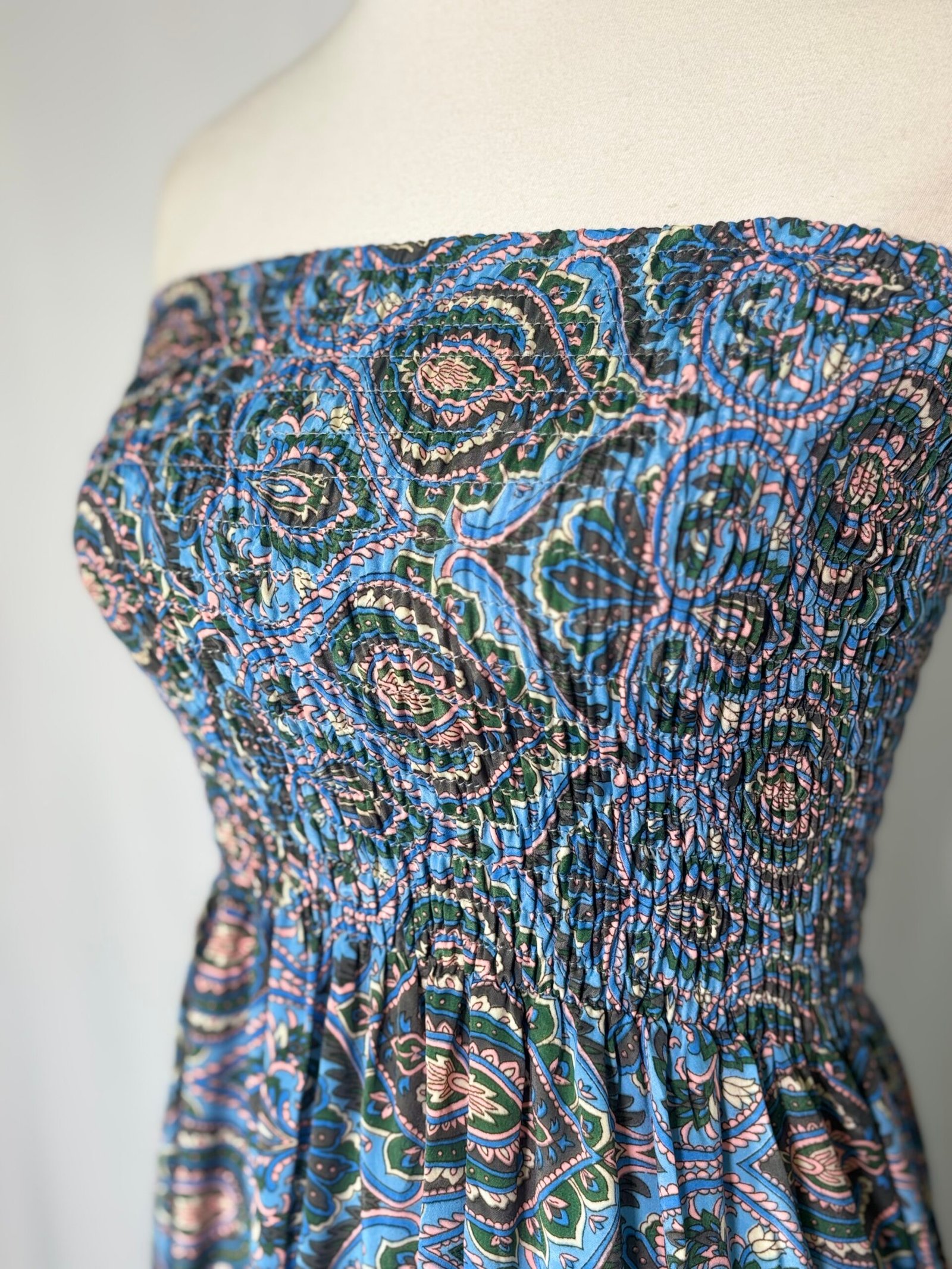 NO LABEL Silk Dress Size Free