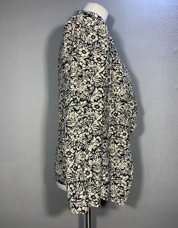 Le Temps Des Perises Black And Beige Patterned Jacket- Size Medium