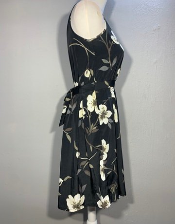 Dorothy Perkins Black Dress- Size UK10