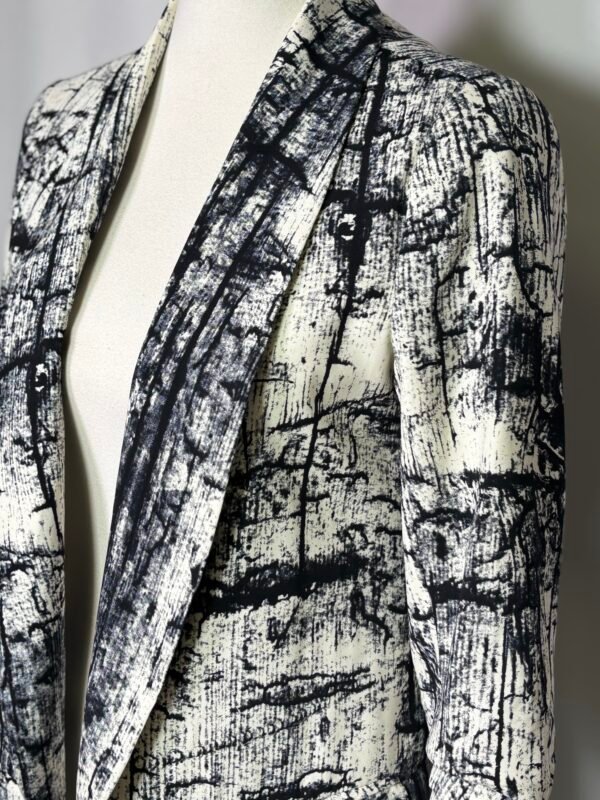 PRINGLE OF SCOTLAND Blazer Size UK10/US6/EU38 - Image 2