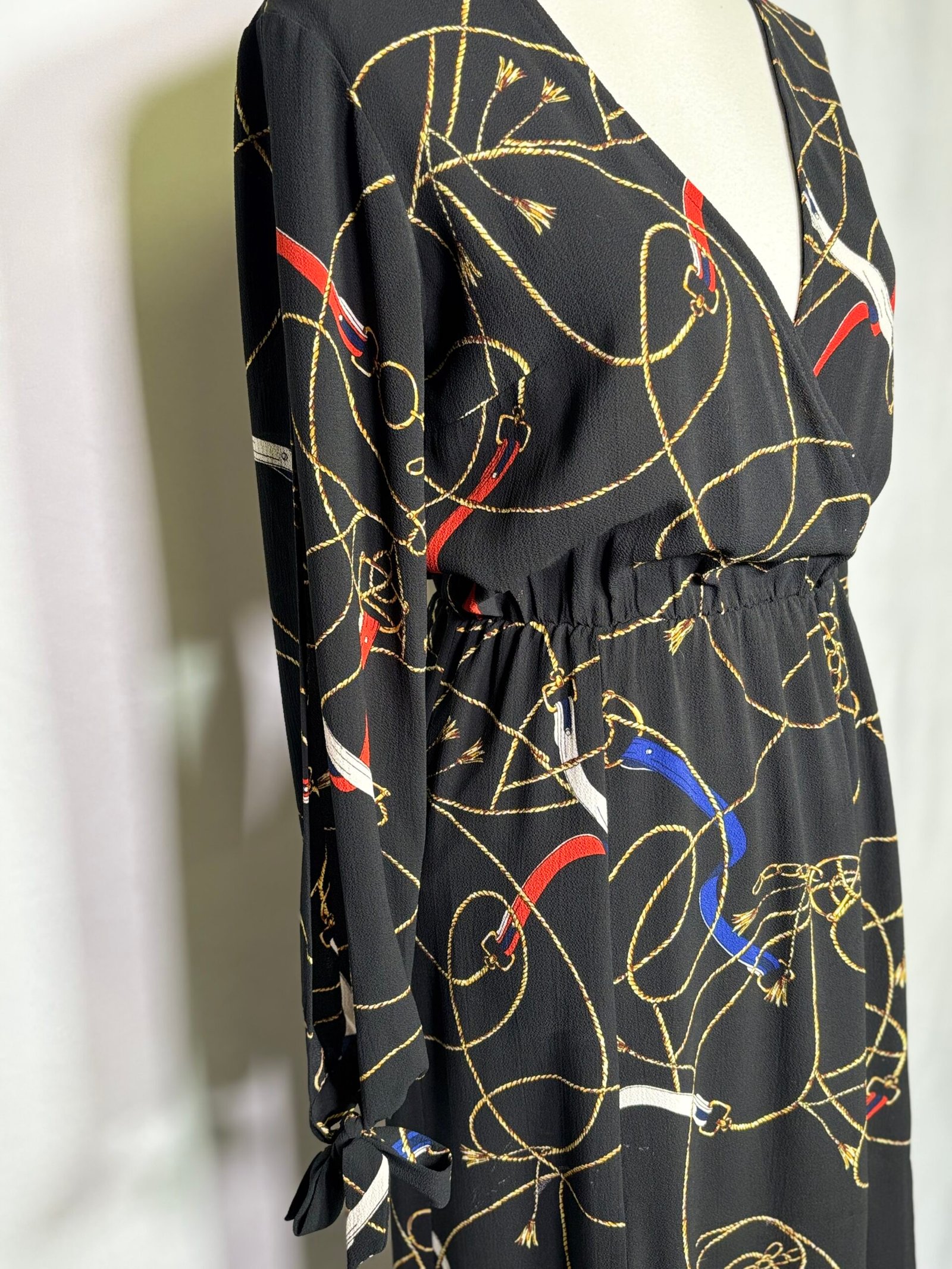 ICON Dress Size M