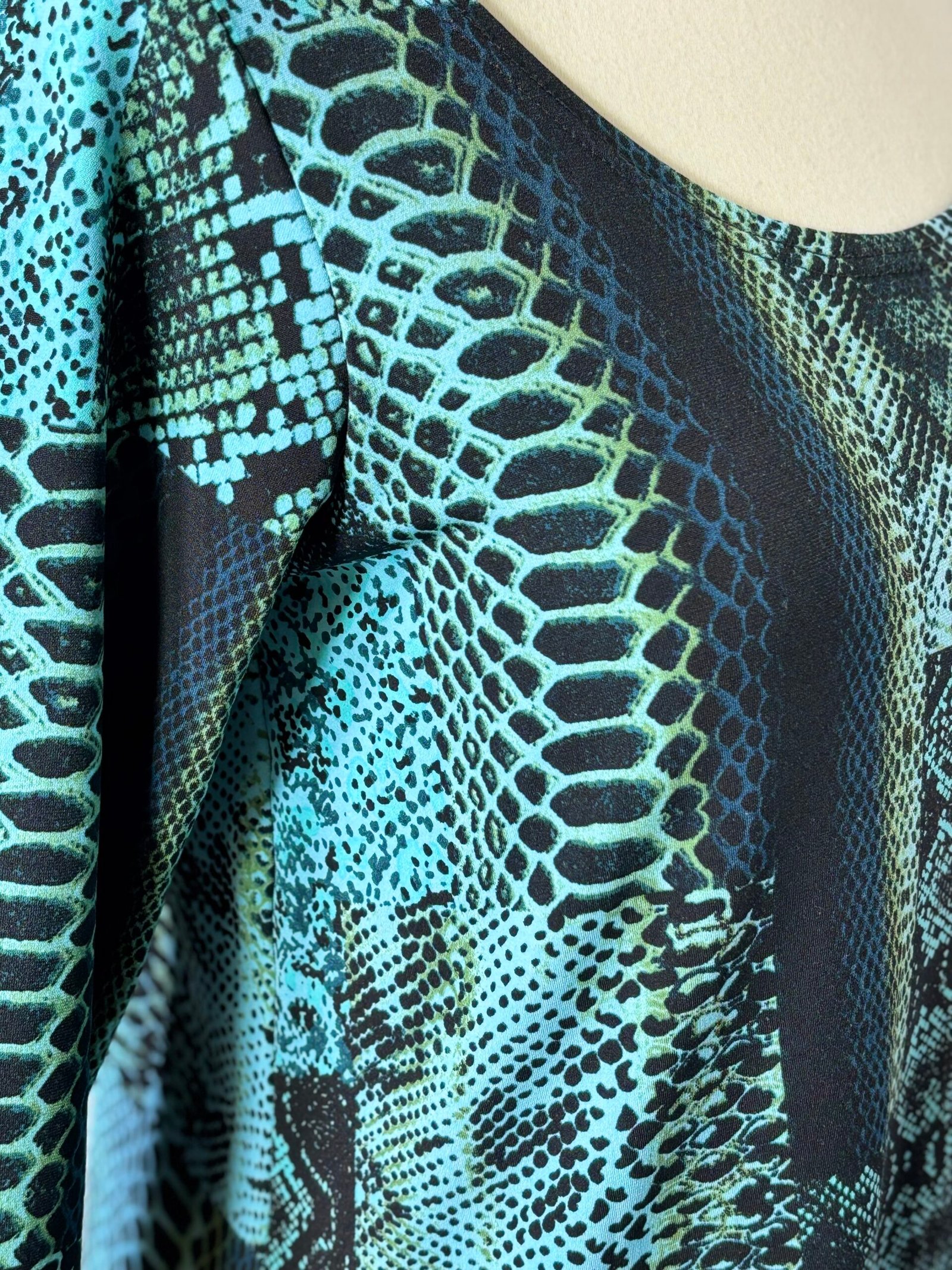 FROCK YOU UP! Top Size M