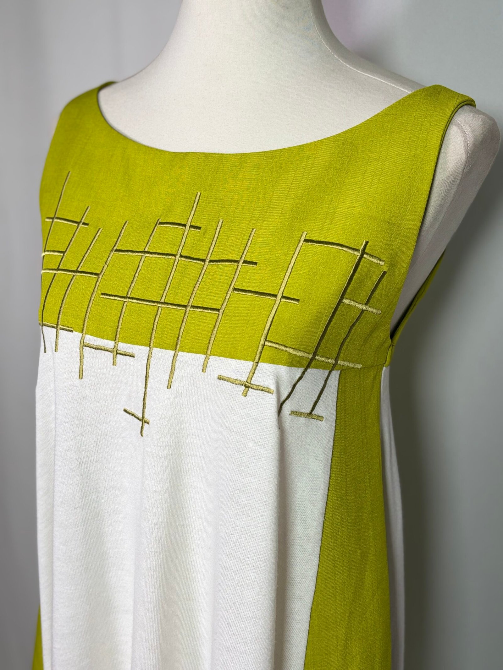 NEW VINTAGE Dress Size S
