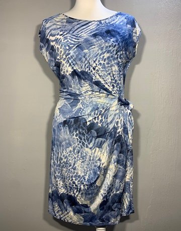 Blue And White Patterned Dress (No Brand Name)- Size Medium