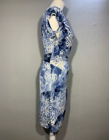 Blue And White Patterned Dress (No Brand Name)- Size Medium