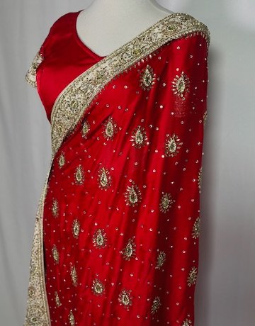 TRADITIONAL INDIAN Saree Size Free