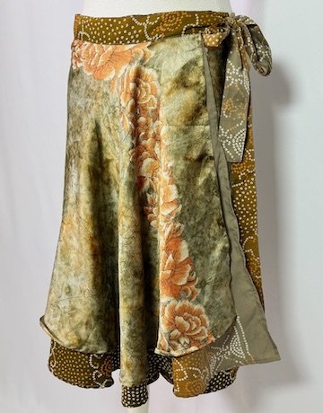 MERCH & CO. Silk Skirt Size Free