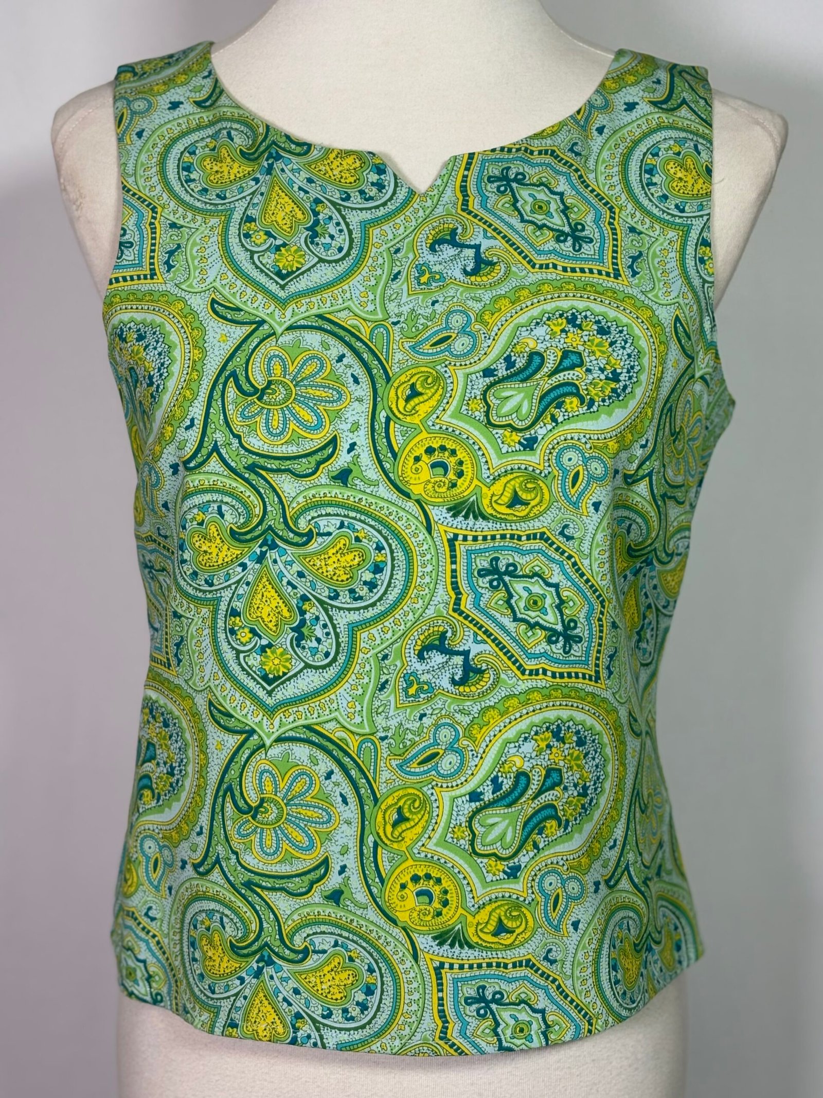 MISS CASSIDY Top Size 10