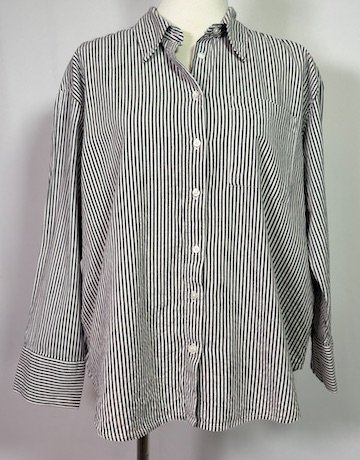 THE BOYFRIEND SHIRT Shirt Size M