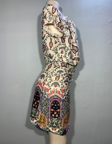 Mishah Cream Patterned Dress- Size Medium Mishah Cream Patterned Dress- Size Medium
