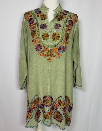 NO LABEL Tunic Size Free
