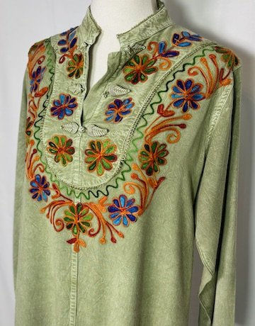 NO LABEL Tunic Size Free