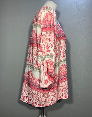 Marta Pink And White Patterned Top- Size Small/Medium