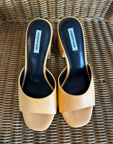 Country Road Light Orange Heels- Size 39