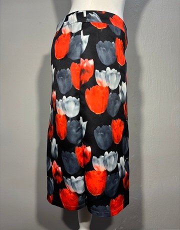 Smashed Lemon Black And Red Skirt- Size UK14