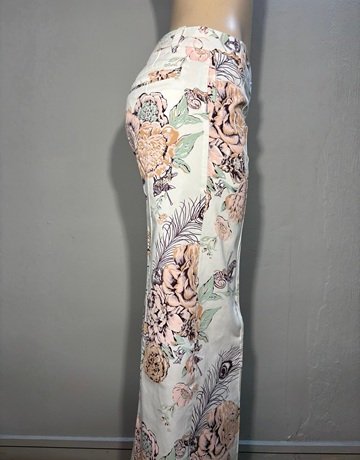 Maya Prass Pink And White Patterned Pants- Size 32