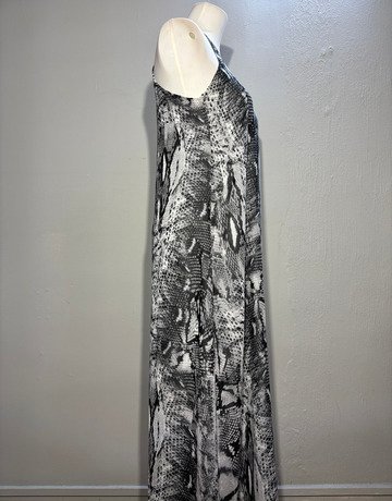 X&O Everywear Black And White Patterned Dress- Size Medium