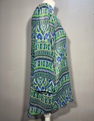 Liz Claiborne Green And Blue Mesh Top- Size Large