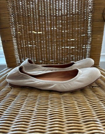 Country Road Cream Pumps- Size 39