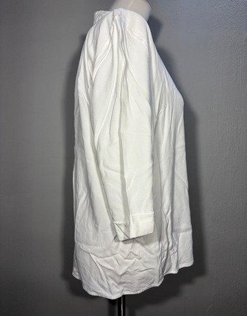 Yaya Women White Top- Size 40