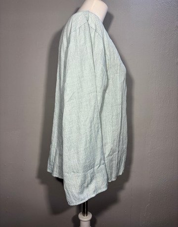 Sage Green Cotton Top – Size Medium (NO BRAND NAME)
