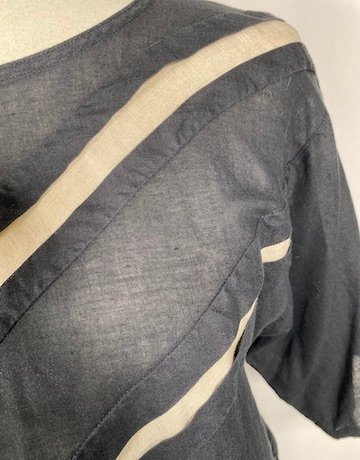 Blacky Dress Charcoal Top – Size 10