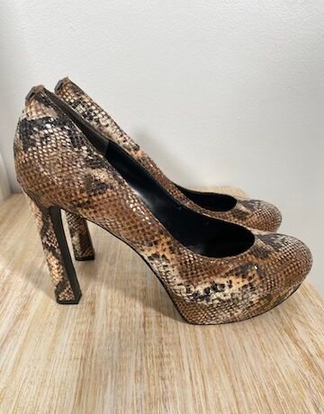 Guess High Heels – Size: SA 8/Eur 41