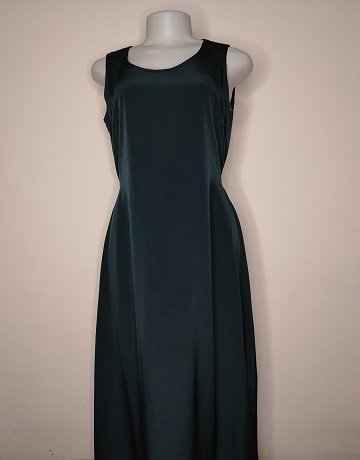 Anleo Dress - Size Medium