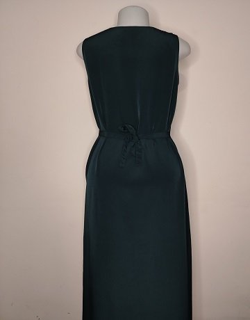 Anleo Dress – Size Medium