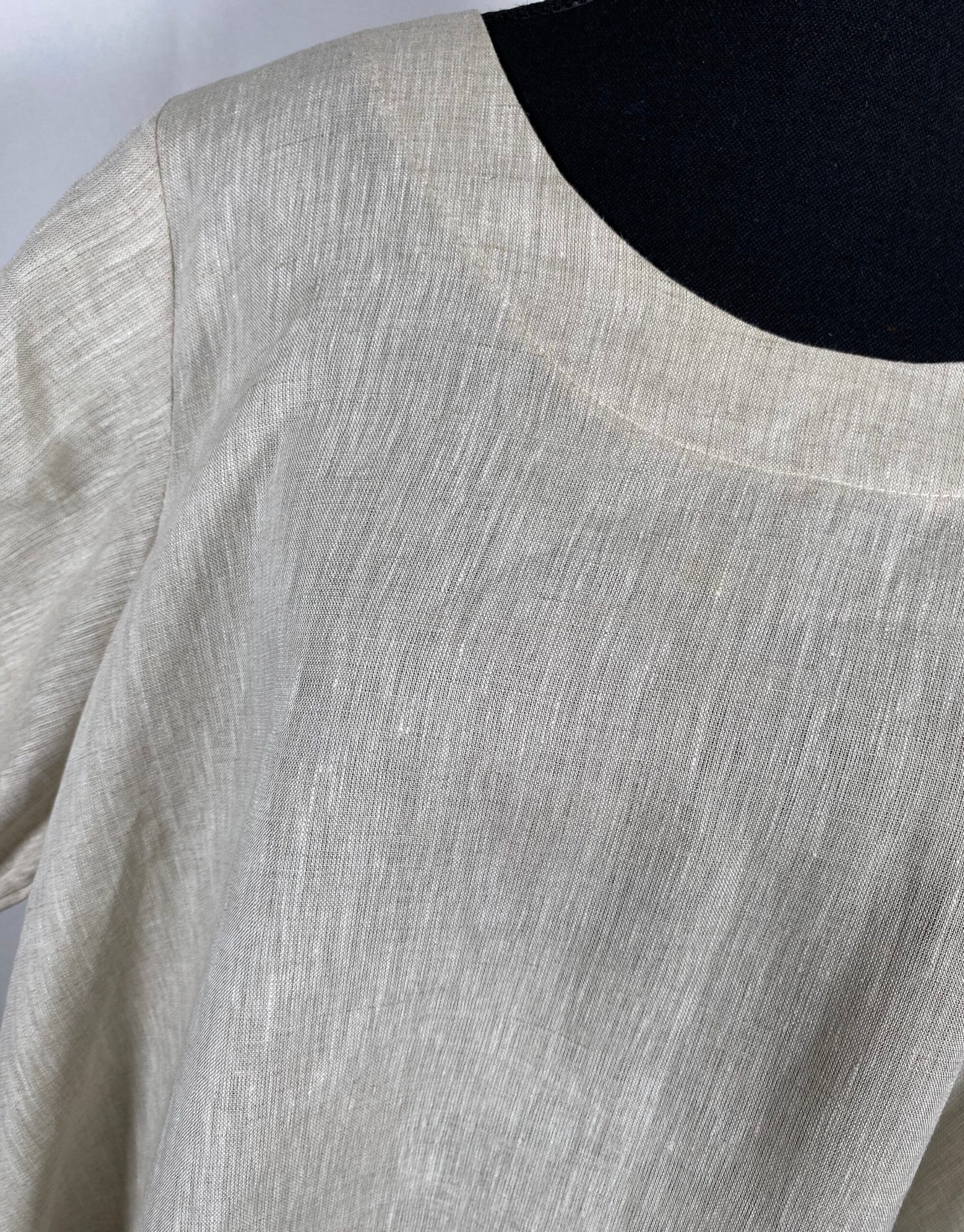 Nickel Linen Dress (Wheat) – Size 40/44