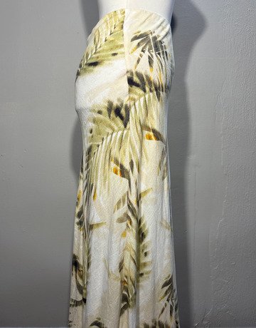 Threadz Beige Patterned Skirt- Size Small