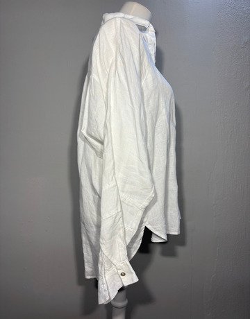 White 100% Linen Shirt – Size Extra Large / UK 16 ( NO BRAND NAME)