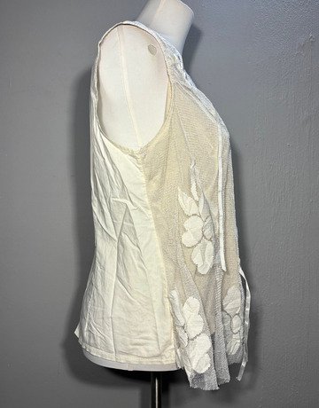 HipHop Cream Top- Size 40